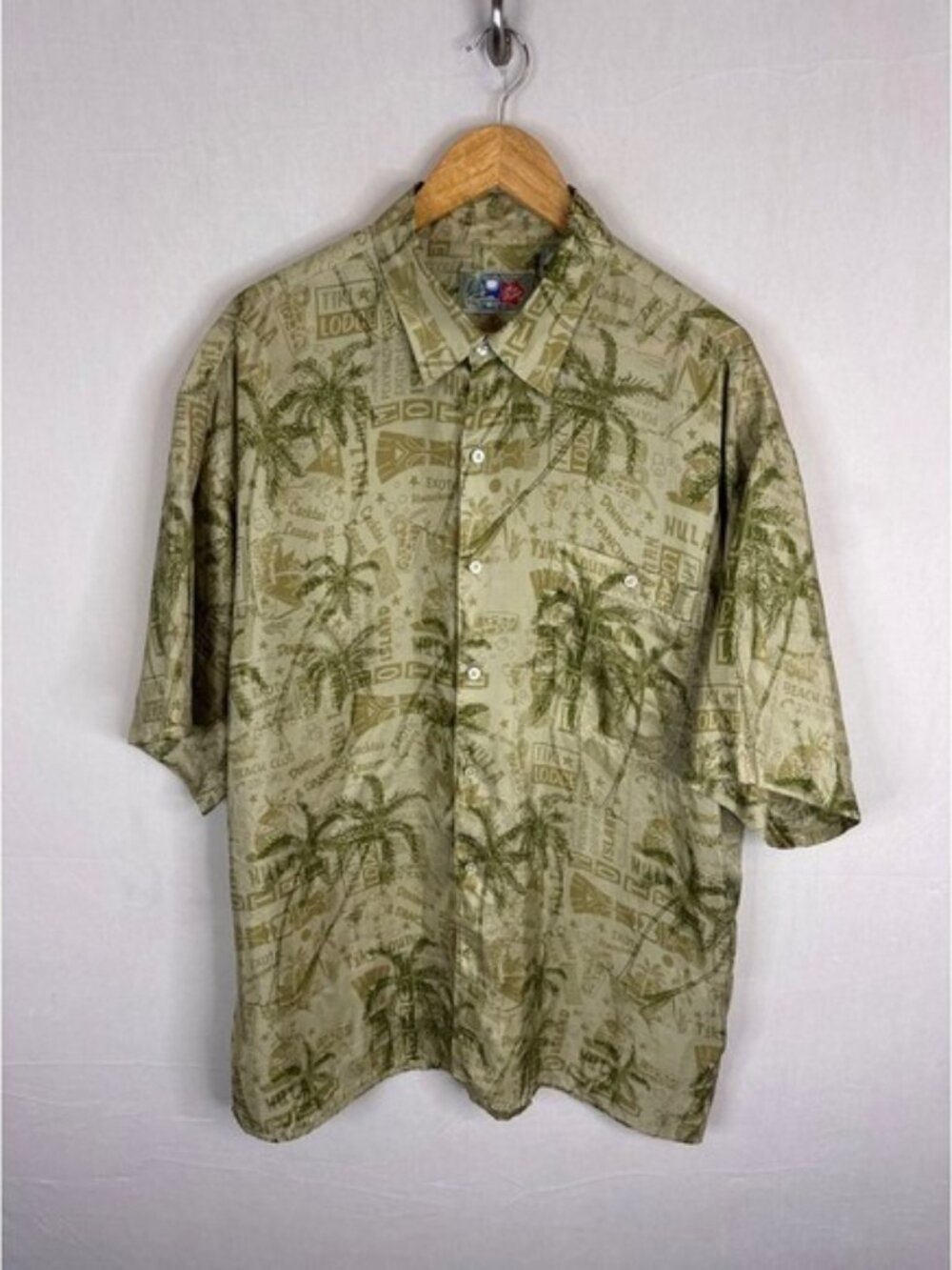 Vintage Hilo Hattie Mens Silk Hawaiian Shirt Tiki Lodge Cocktail Print Green L
